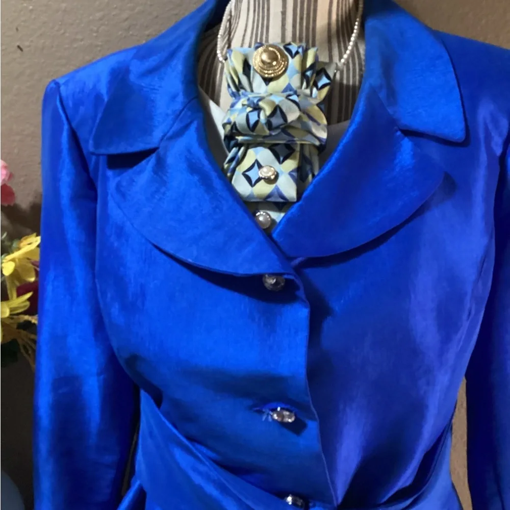 Alexander Julian Blue Necklace with Geometric Pattern